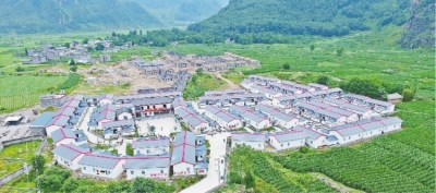 提高保障和改善民生水平 加強(qiáng)和創(chuàng)新社會治理